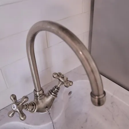 Cascina - Tra Le Nocciole Levice