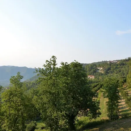 Apartment Cascina - Tra Le Nocciole Levice