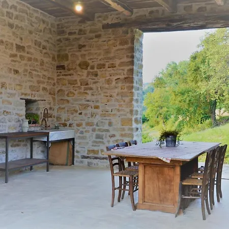 Cascina - Tra Le Nocciole * Levice