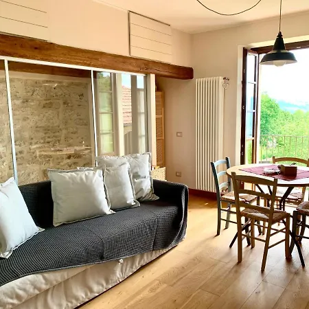 Cascina - Tra Le Nocciole Apartament Levice