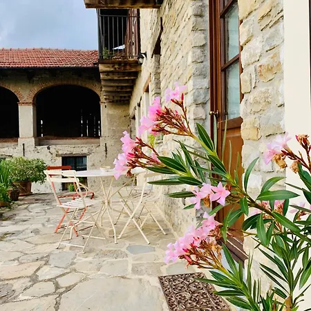 Apartment Cascina - Tra Le Nocciole Levice