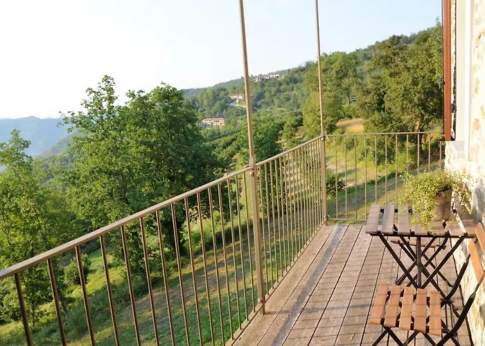 Apartment Cascina - Tra Le Nocciole Levice
