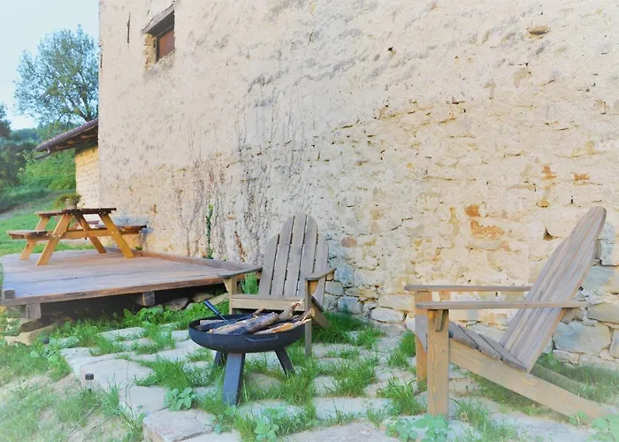 Apartment Cascina - Tra Le Nocciole Levice