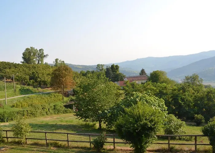 Cascina - Tra Le Nocciole Apartment Levice