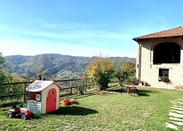 Cascina - Tra Le Nocciole * Levice