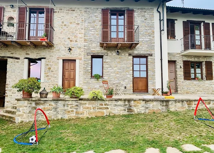 Cascina - Tra Le Nocciole Apartment *