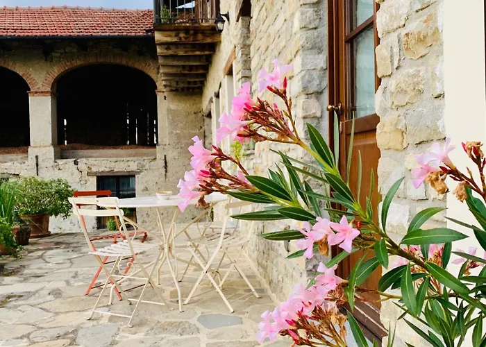 Apartment Cascina - Tra Le Nocciole Levice